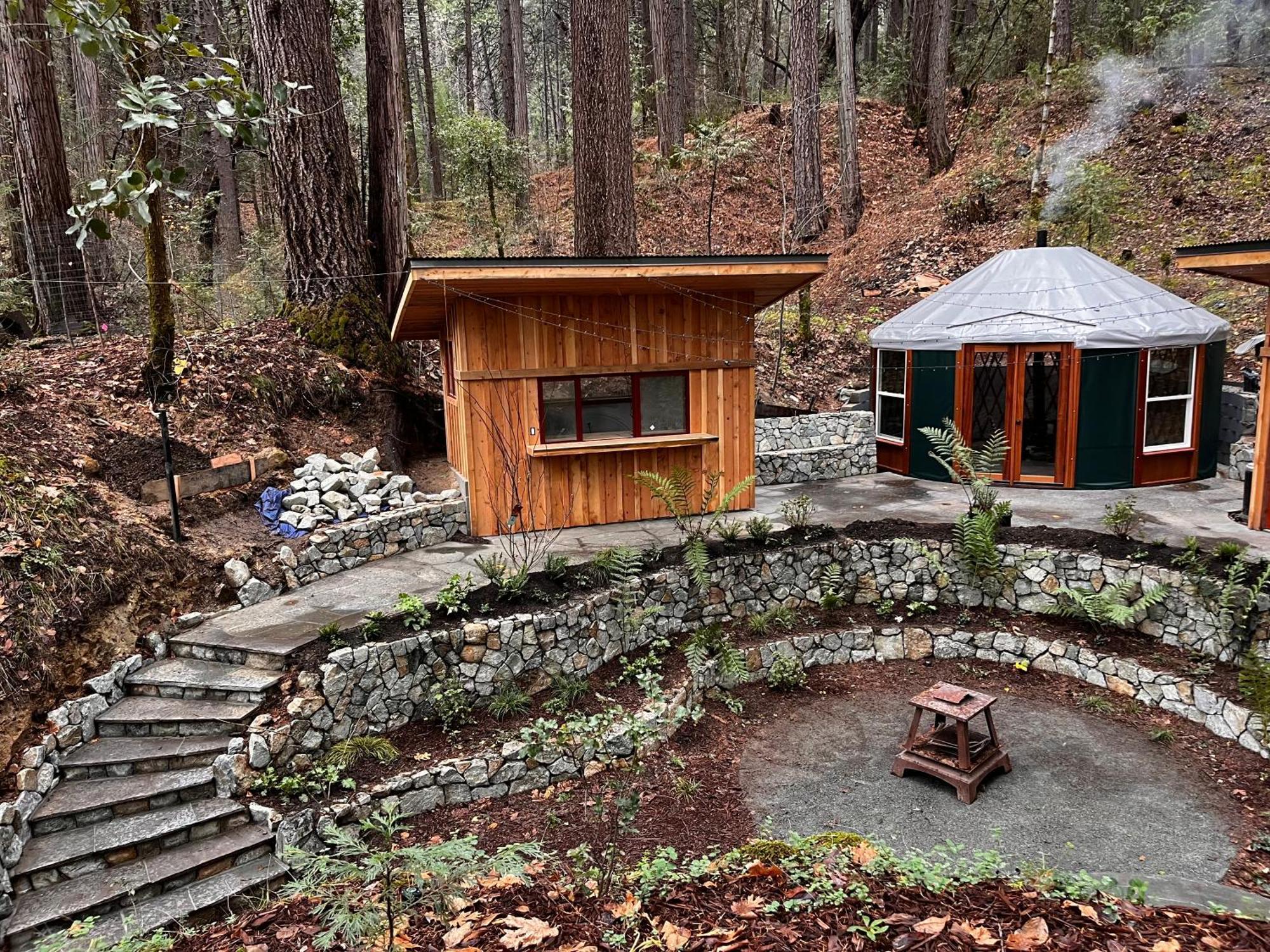 Magical Yurt In The Woods - 2 Miles From Town 호텔 네바다시티 외부 사진