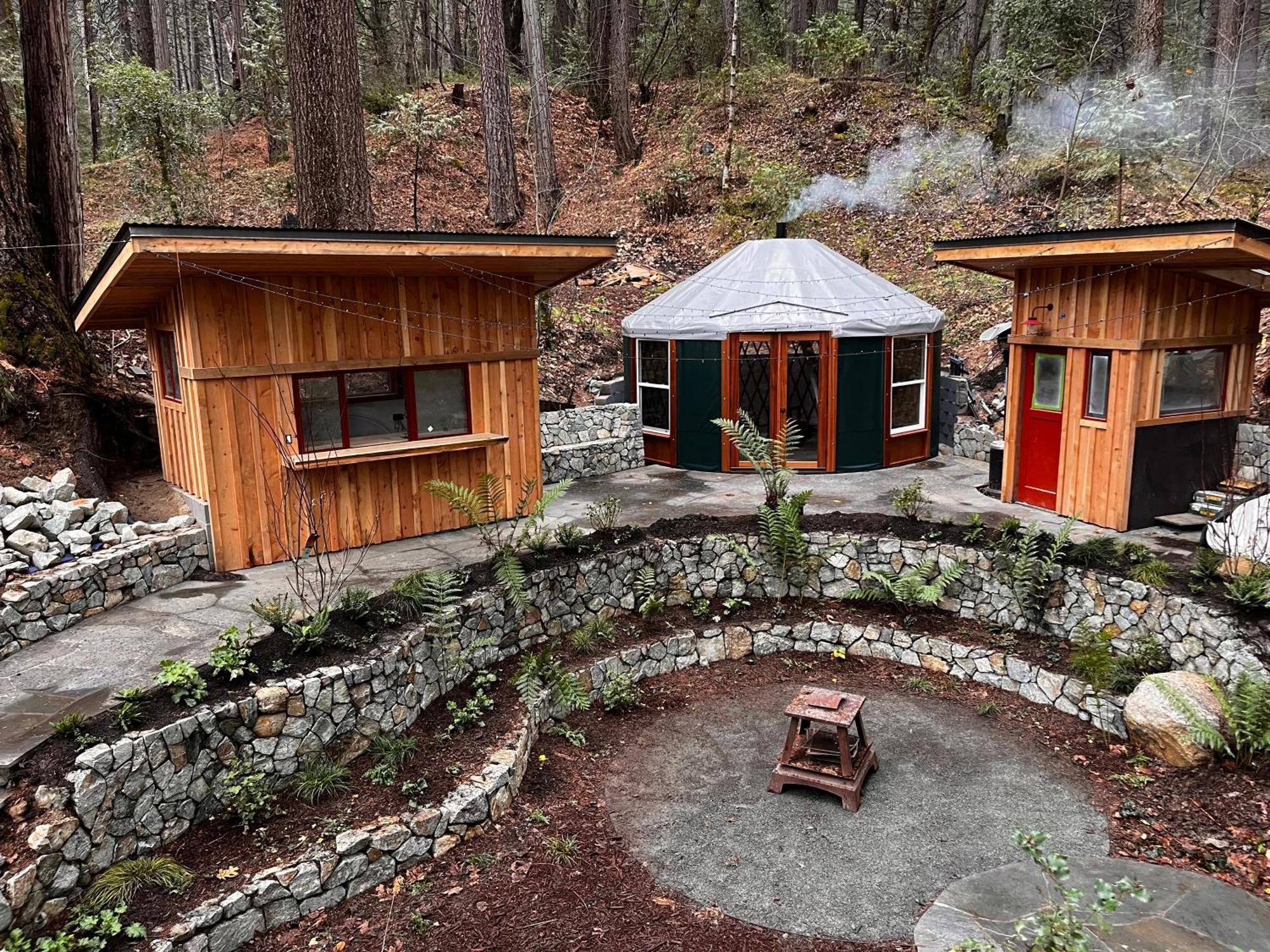 Magical Yurt In The Woods - 2 Miles From Town 호텔 네바다시티 외부 사진