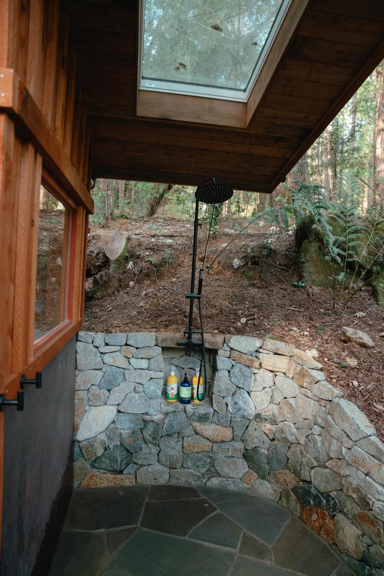 Magical Yurt In The Woods - 2 Miles From Town 호텔 네바다시티 외부 사진
