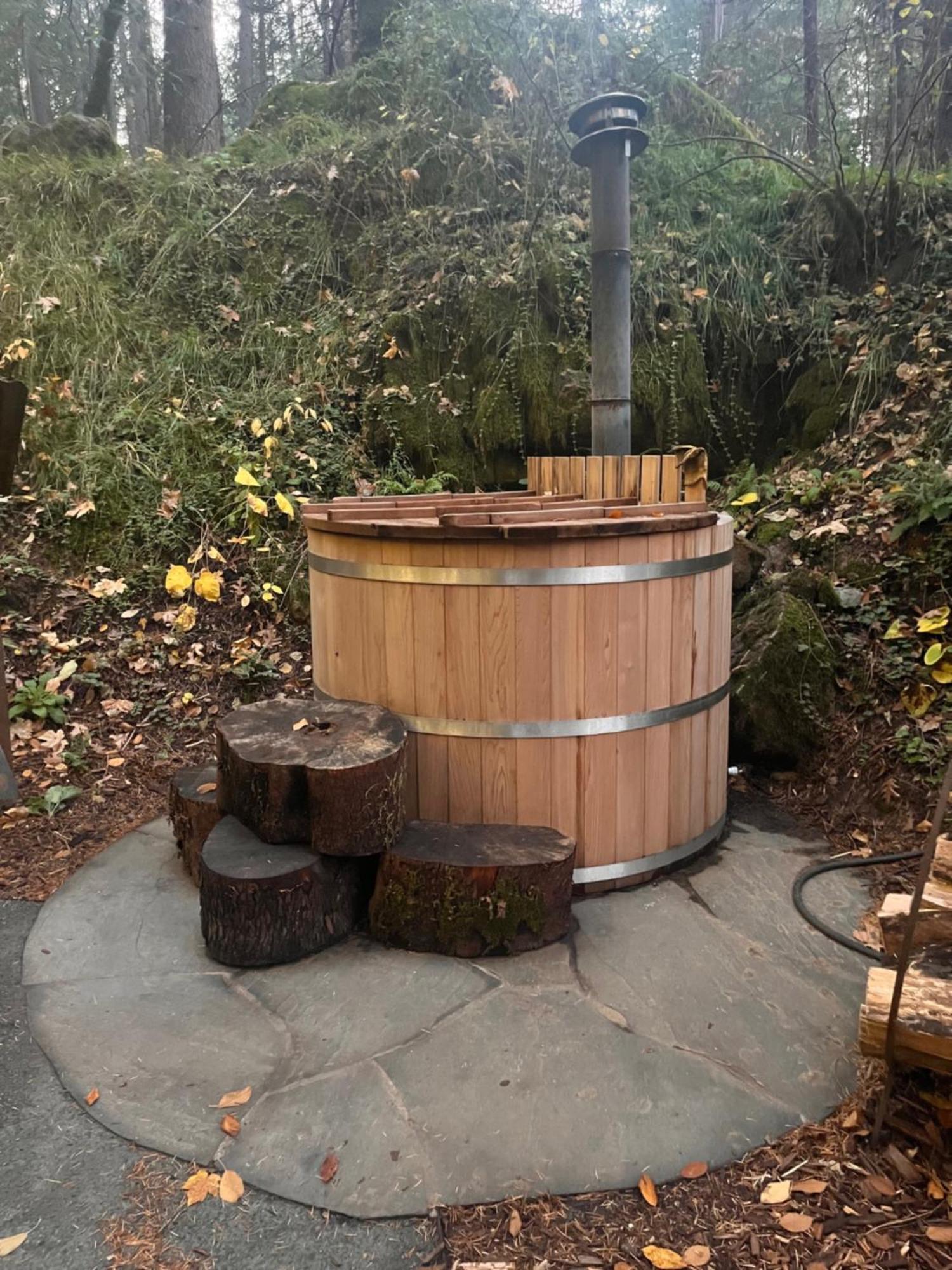 Magical Yurt In The Woods - 2 Miles From Town 호텔 네바다시티 외부 사진